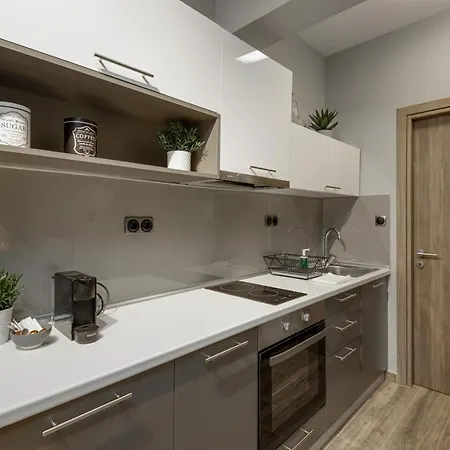 Apartament Sts Eight 5.2 *