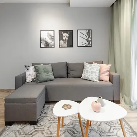 Apartament Sts Eight 5.2 *